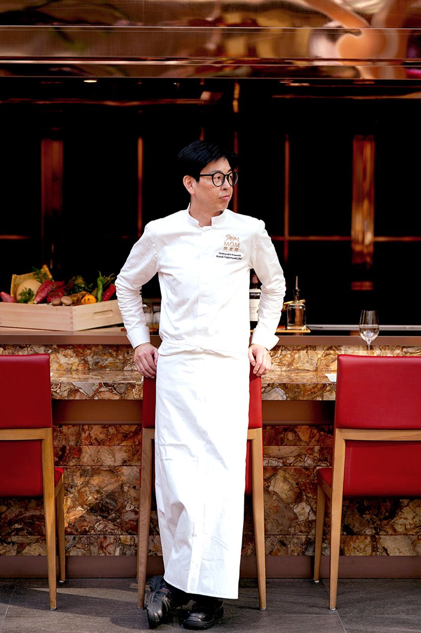 dining-Teppanyaki at G58-chef-Motoyoshi-2.jpg