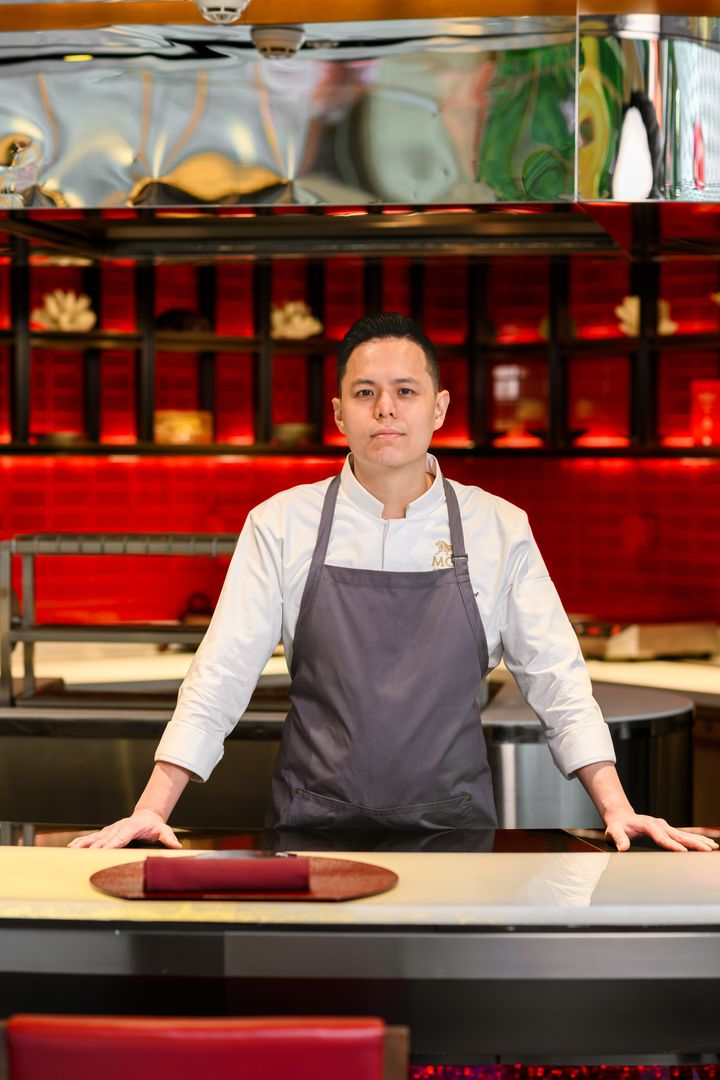 由亚洲最具人气的三位年轻主厨 - 「雅吉」主理人及美狮美高梅行政副总厨潘思荟与来自成都「蔻」的名厨伉俪主厨兼创始人杨锦及尤美伊将携手献上限定两天的六手联乘美食飨宴。