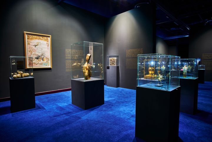 exhibit  a golden way of life tresors  6 3