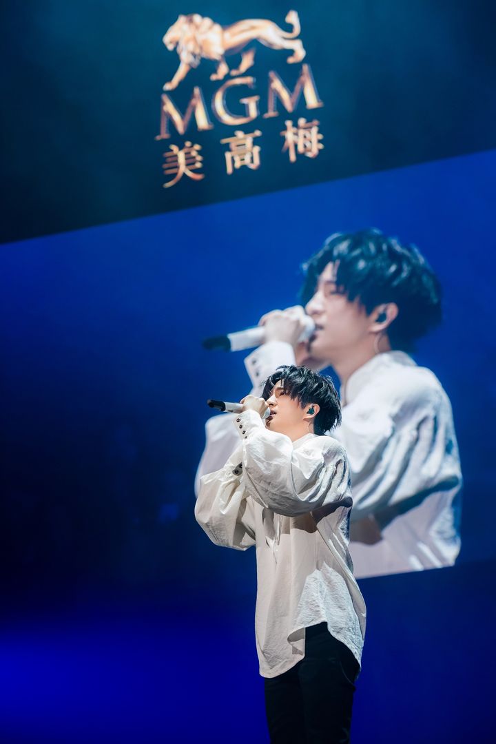 press release  joker xue delights fans mgm cotai  04joker xue delights fans at mgm cotai