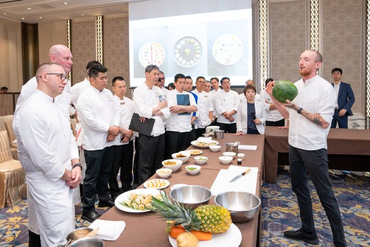 press release  mgm s aji becomes first macau restaurant to earn top three star rating in the food made good standard  03b