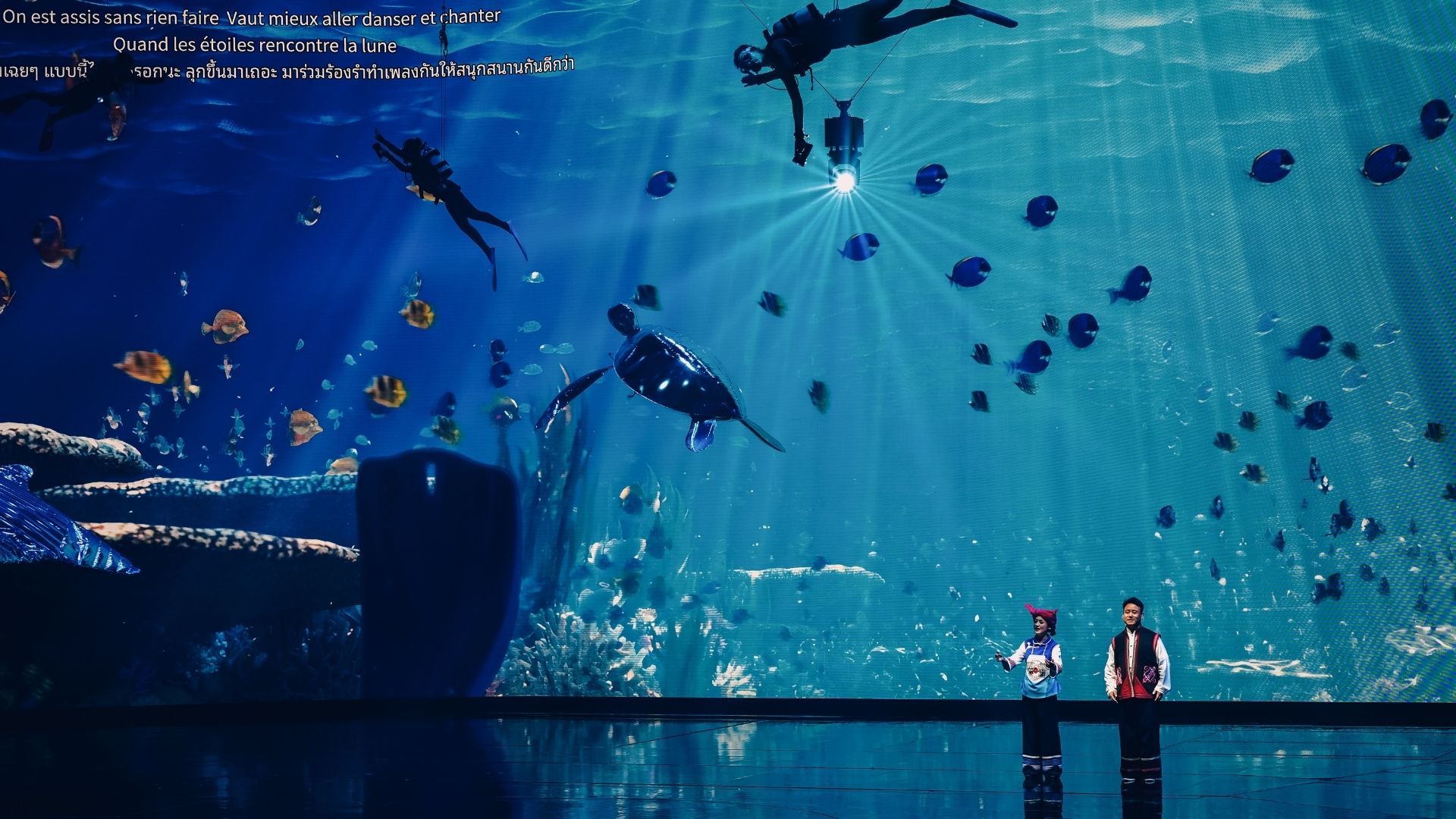 “Haicai Qiang | Ocean” in “MACAU 2049” blends traditional Yi ethnic singing with immersive ocean-inspired visuals, creating a poetic dialogue between cultural heritage and digital stage technology.