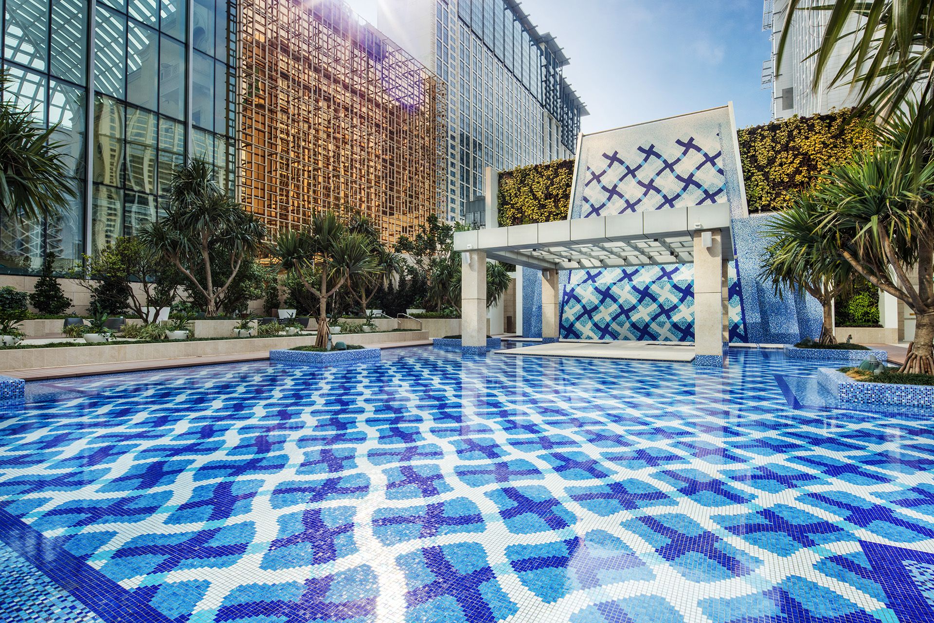 S&F-landing-cotai-Pool.jpg