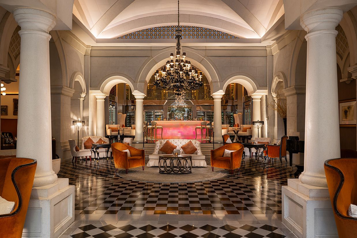 dining-ABA-2nd head banner-ABA bar r1.jpg