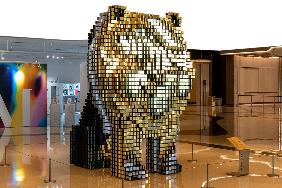 ent-landing-carousel-Kinetic Lion.png